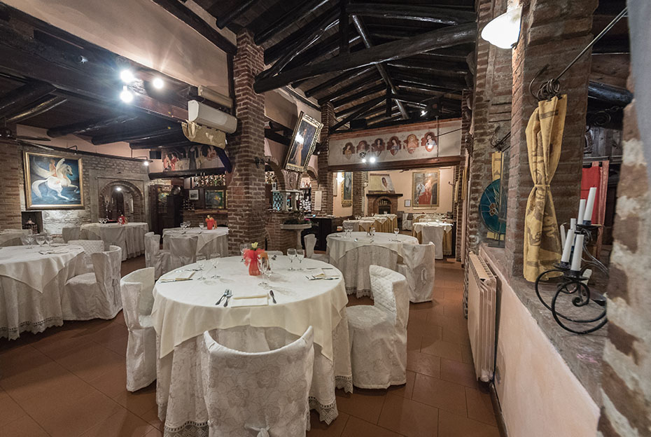 Sala di S.Ambrogio 9